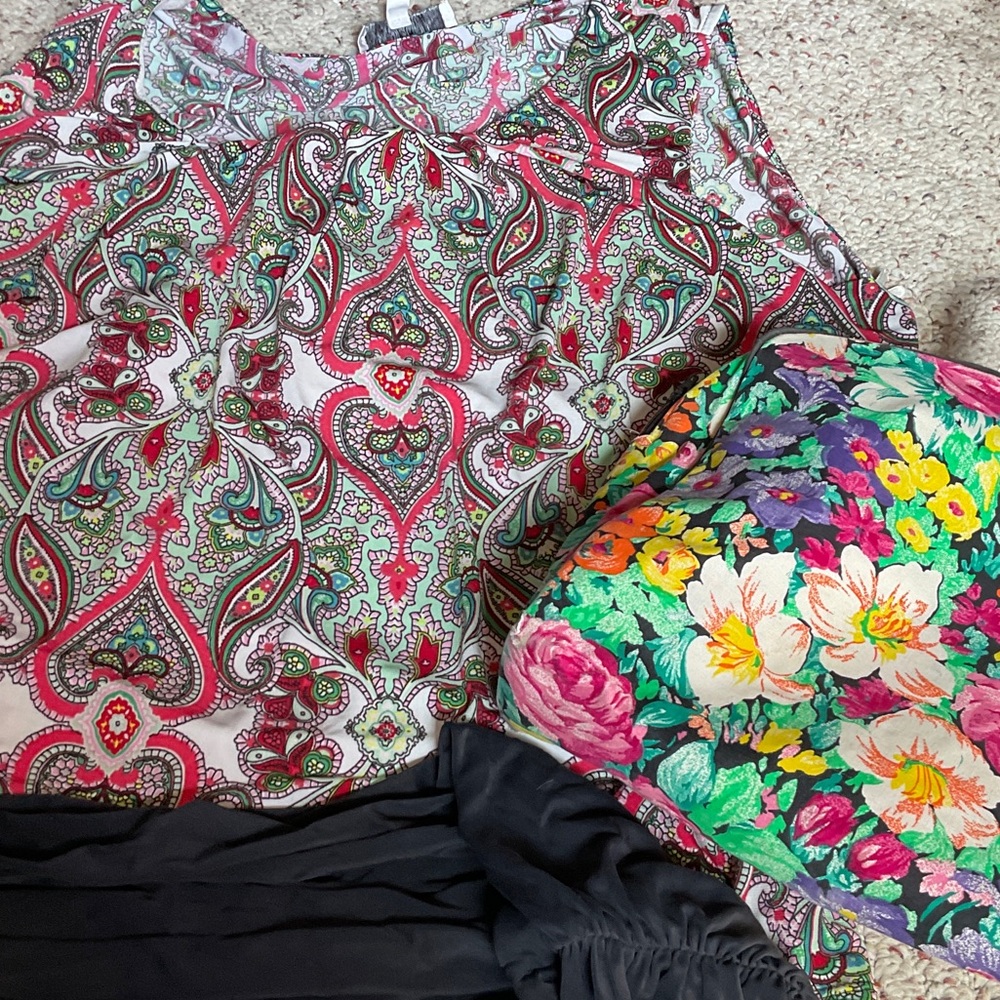 3x bottom ,,,swim top,,,beach bag